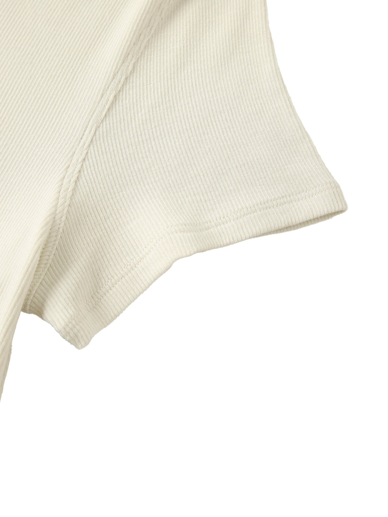 Camiseta Modal Bodycon Henley - Vera Redflower color - Streetwear DAWS