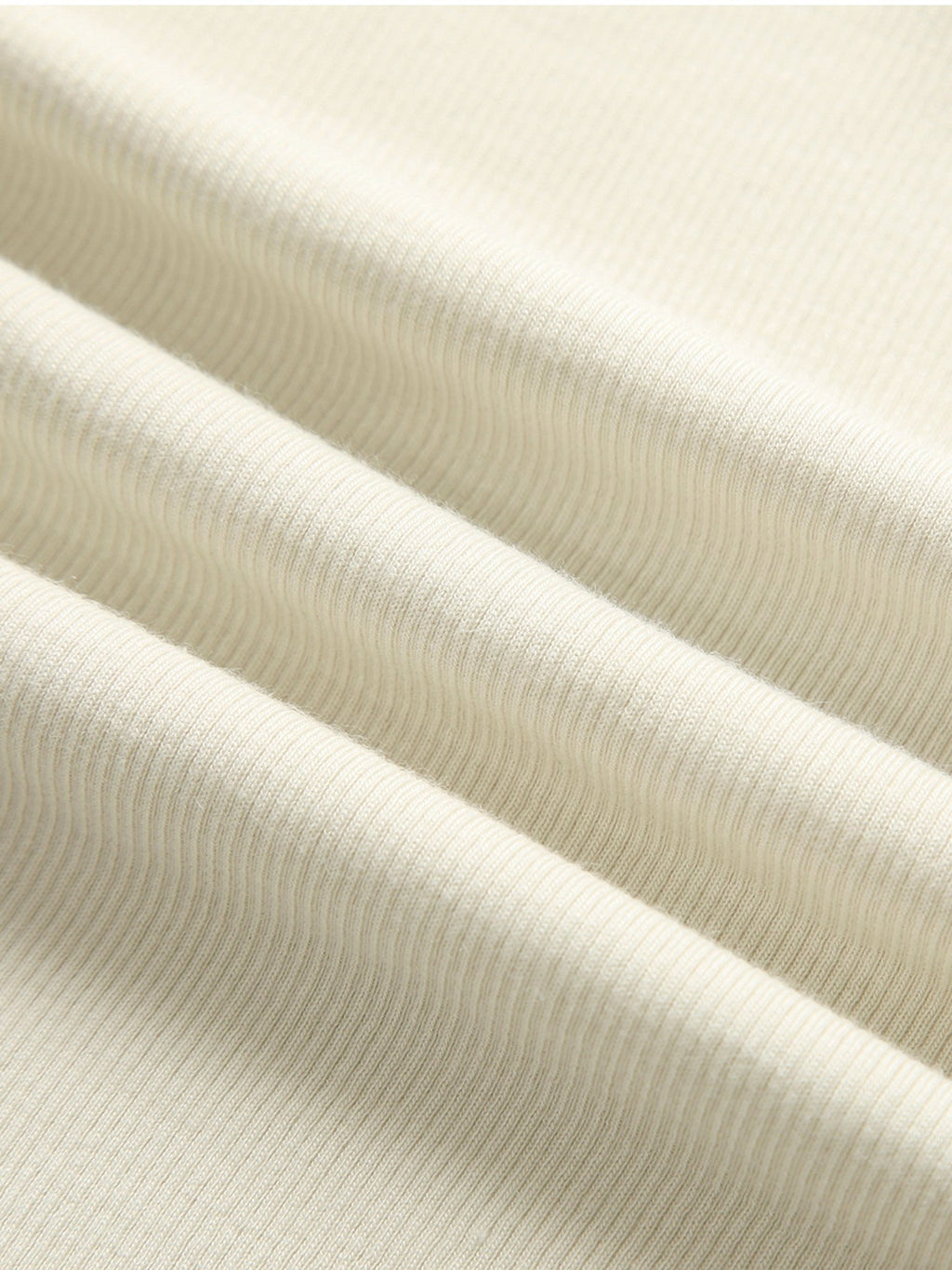 Camiseta Modal Bodycon Henley - Vera Redflower color - Streetwear DAWS