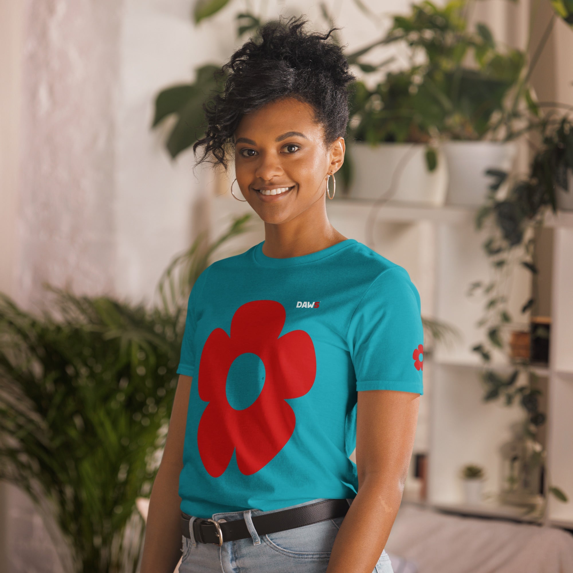 Camiseta Vera Redflower Esencial unisex color - Streetwear DAWS